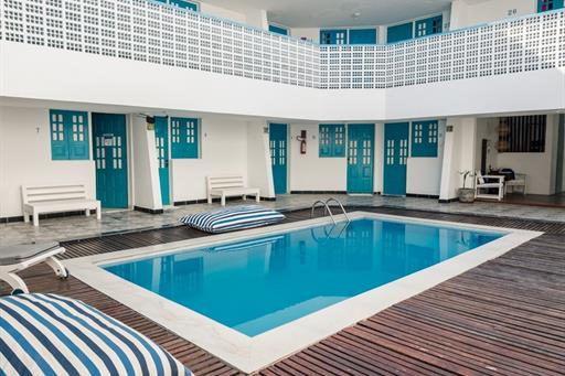 oasis - piscina.jpeg