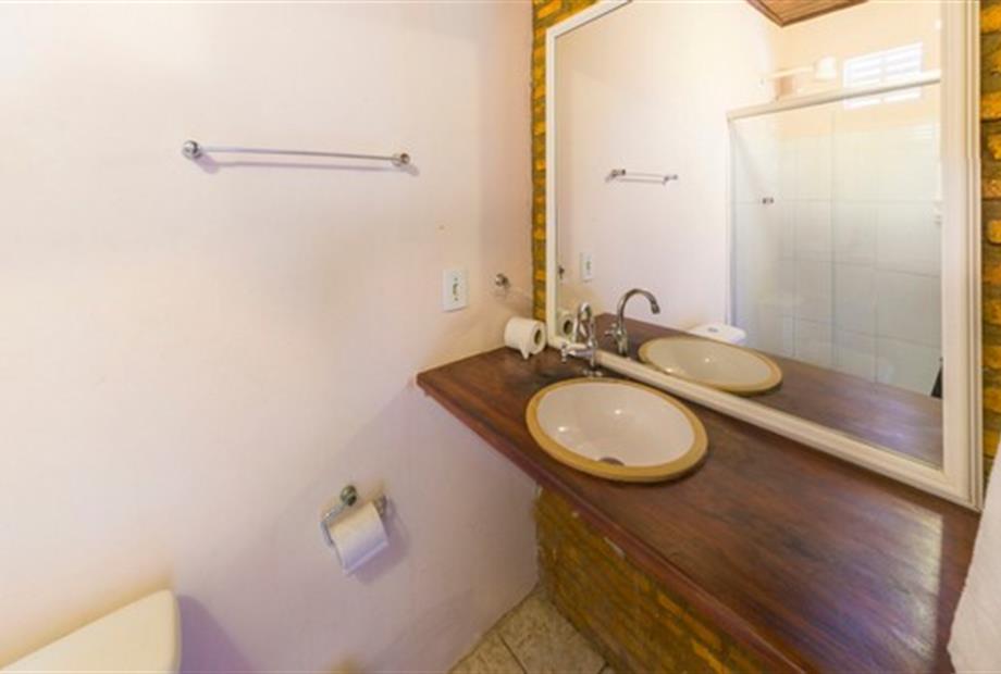 banheiro quintuplo.jpg