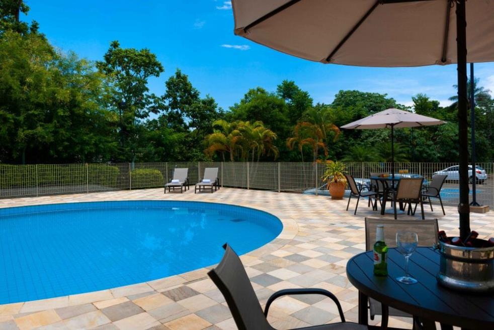 piscina barão.jpg