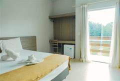 Quarto Duplo com Vista para a Piscina