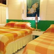Quarto Triplo Cama Solteiro + Casal