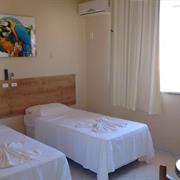 Quarto com 2 Camas de Solteiro