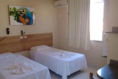 Quarto com 2 Camas de Solteiro