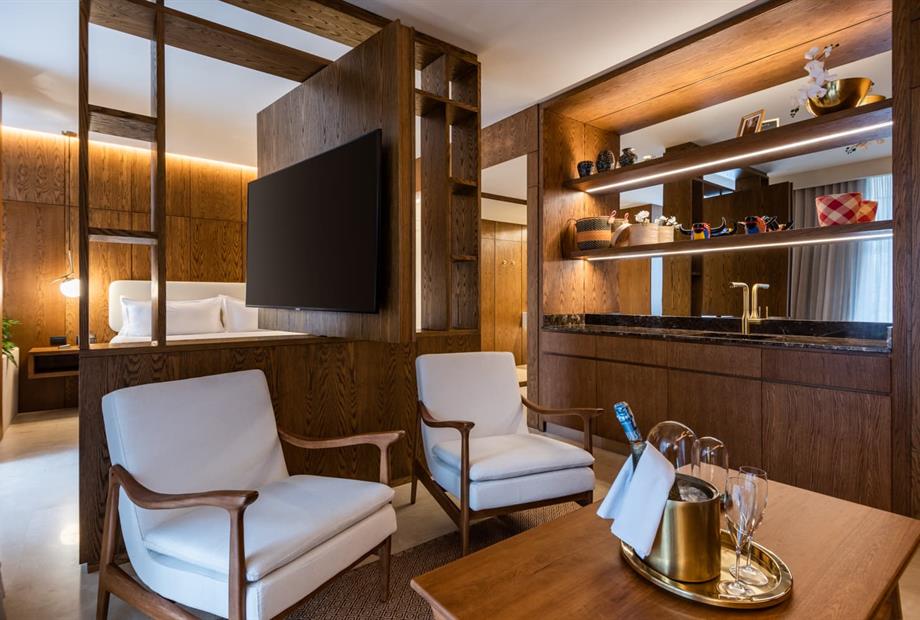 presidential suite vi.jpg