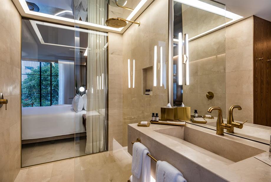 luxury suite elcielo iv.jpg