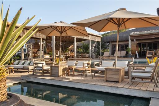 2.3 ambiente piscina restaurante(1).jpg