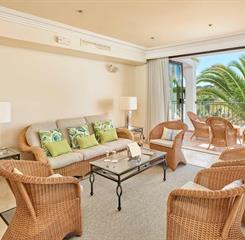 Ria Park Garden hotel.008.jpg