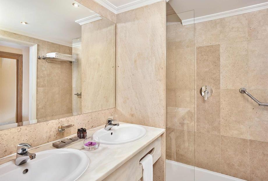 Ria Park Garden hotel.015.jpg