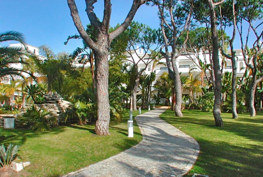 Ria Park Garden hotel.025.jpg