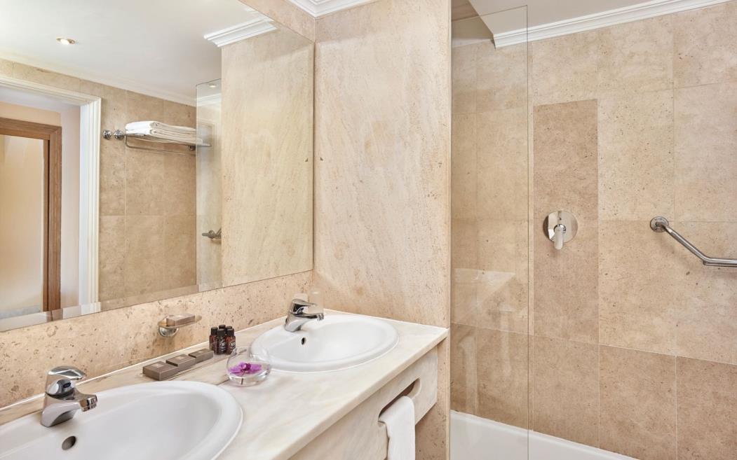 RPG_Bathroom_02.jpg