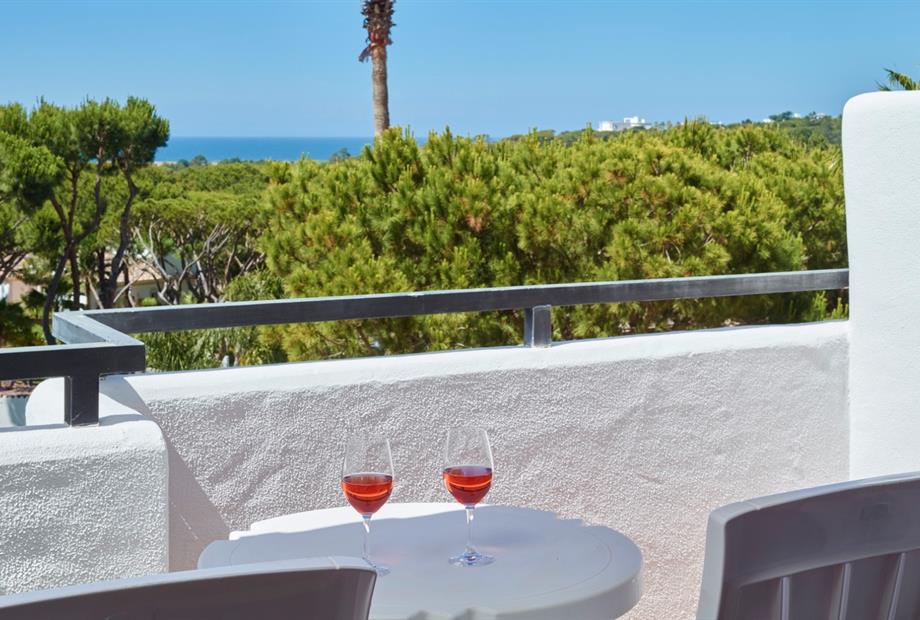 Ria Park Garden Hotel 01.003.jpg