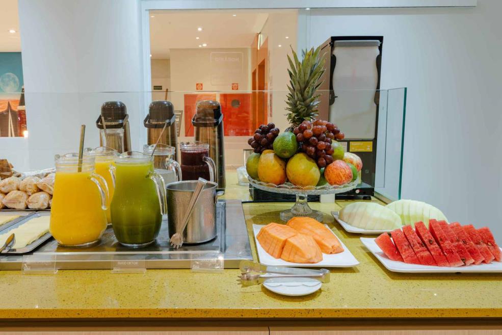 cafe fruta.jpg