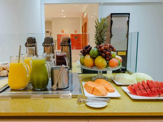cafe fruta.jpg