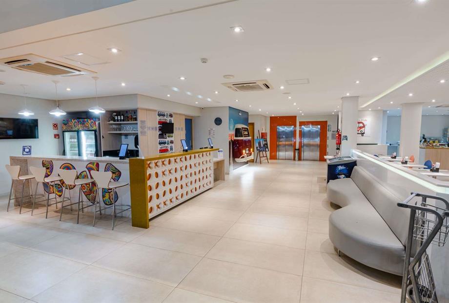 bar e recepção.jpg