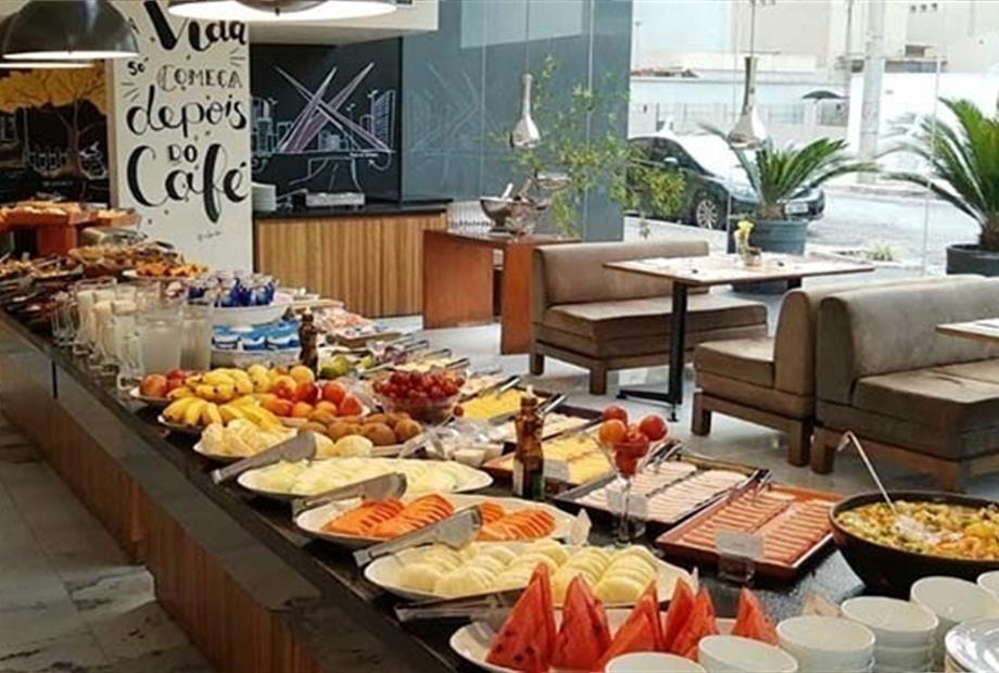 cafe-da-manha-mercure-goiania-hotel-13ksite.jpg