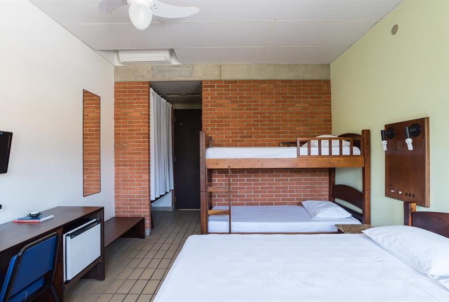 hotelmiramaré_099_apto quadruplo.jpg