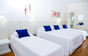 Cuadruplicar de VOA Hotel Rezende