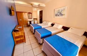 Standard Triplo do Porto das Âncoras Praia Hotel