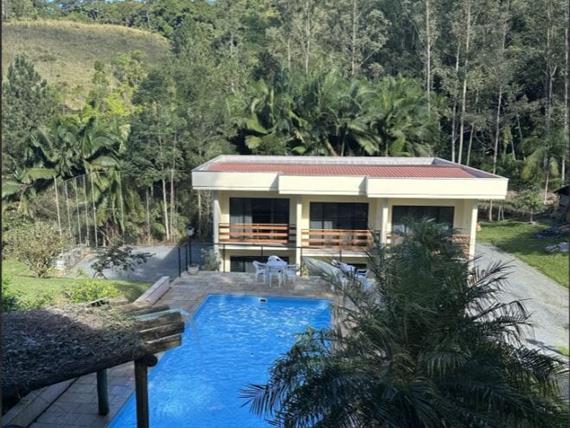 ala nova e piscina.jpg