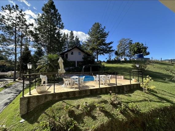 area externa piscina.jpg