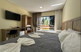 (PCG) SUÍTE LUXO TRIPLO do Pousada Casarão Gastehaus Boutique