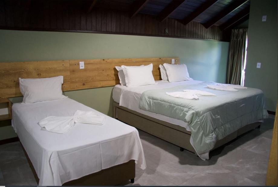 suite triplo luxo - ala casarao.jpg