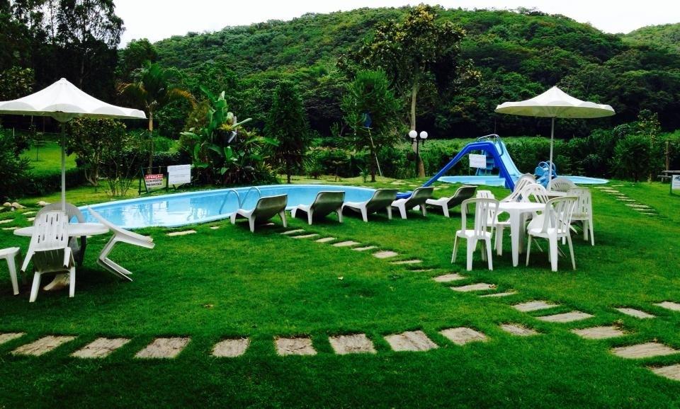 piscina.jpg