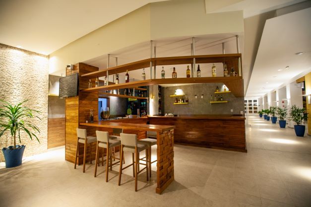 bar.jpg