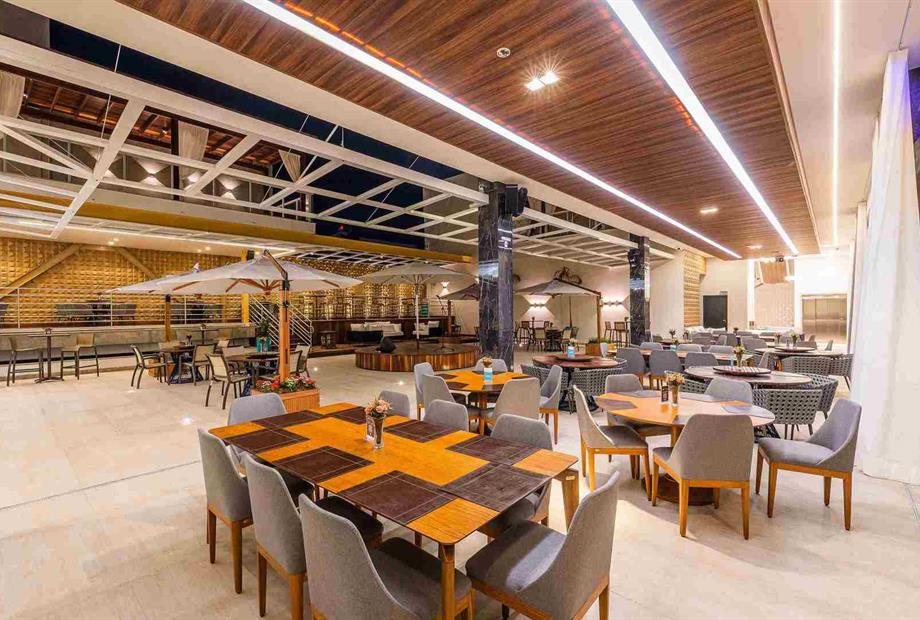 rooftop sky restaurant 1_17_11zon.jpg