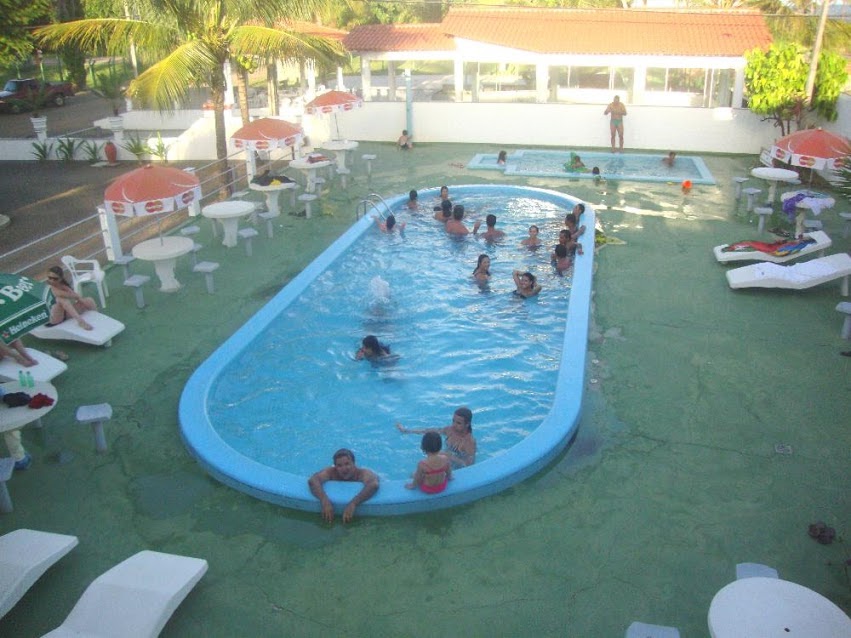 piscina adulto dia boa.jpg