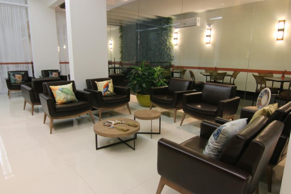 lobby 5.jpg