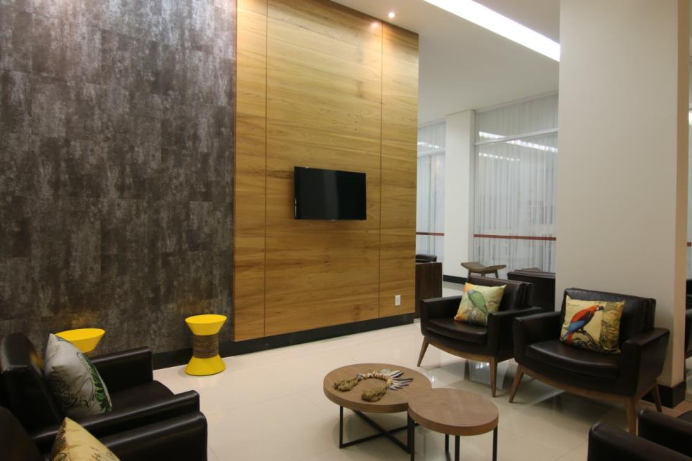 lobby 4.jpg