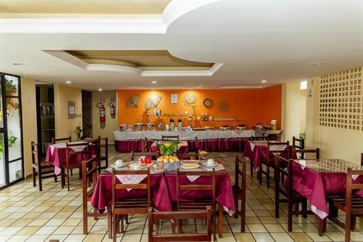 dunnas hotel_cafe da manha 036.jpg