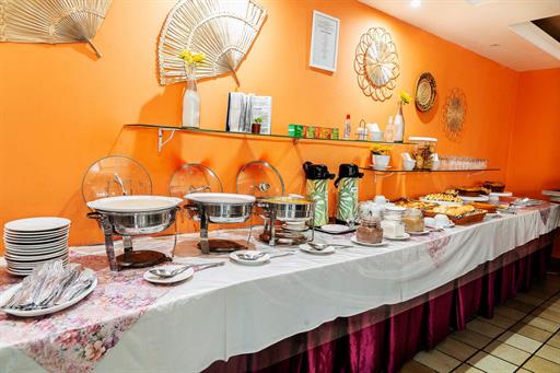 dunnas hotel_cafe da manha 001.jpg