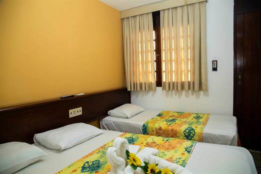 dunnas hotel_quarto d 010.jpg