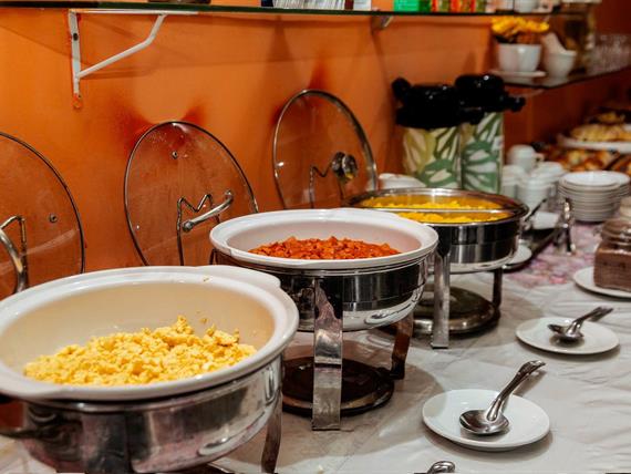 dunnas hotel_cafe da manha 006.jpg