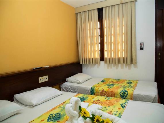 dunnas hotel_quarto d 010.jpg