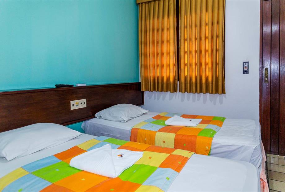 dunnas hotel_quarto e 013.jpg