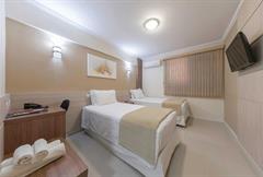 Super Luxo Twin Plus (2 Camas Solteiro)