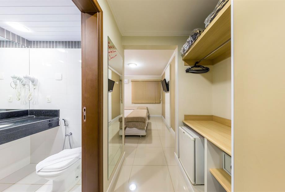 luxo wc ,frigo e cofre.jpg