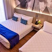 Superior Casal com Cama Extra - Adaptado