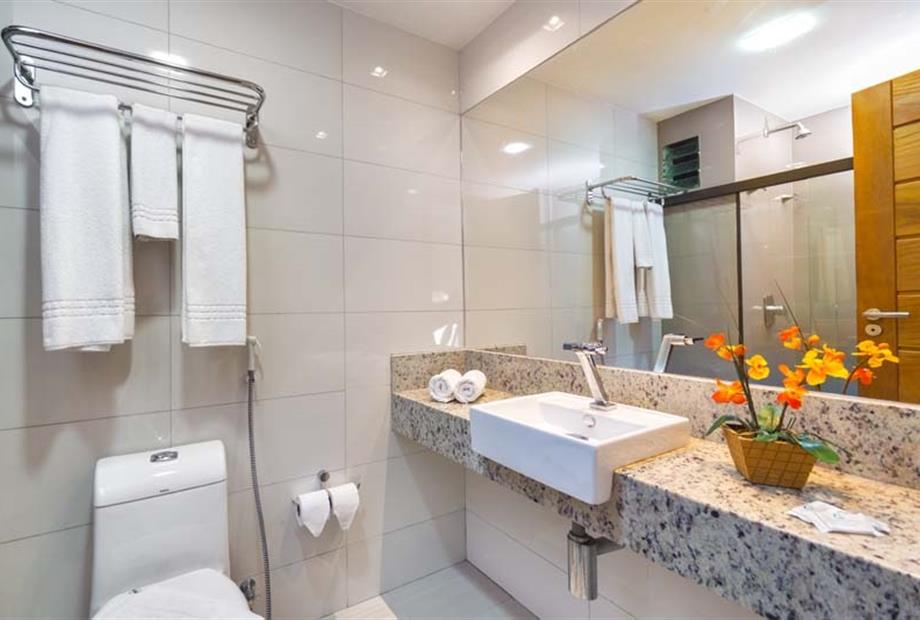 _mg_3522 luxo banheiro.jpg