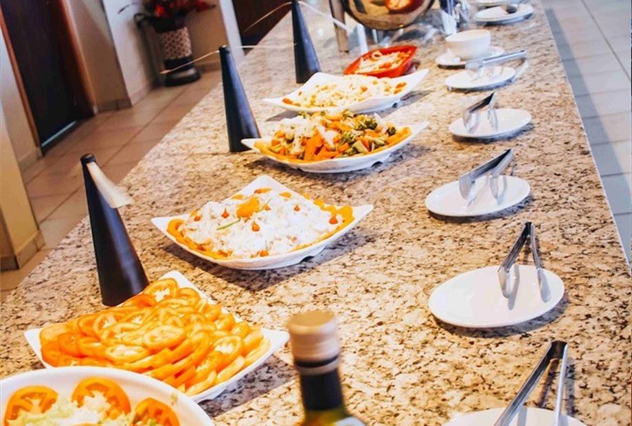 buffet 2.jpeg