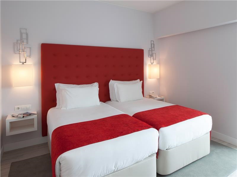 BK Kiss Me Room 2.jpg
