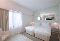 CITY DESIGN FAMILY ROOM