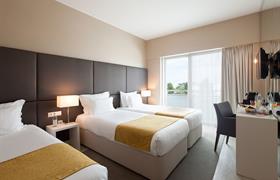 TRIPLO DESIGN COM VARANDA do Lutecia Smart Design Hotel