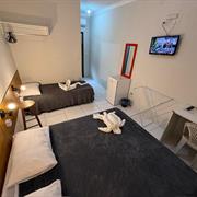 Quarto Triplo Standard