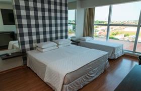 Triplo Luxo Casal + Solteiro do Catuai Hotel Cacoal