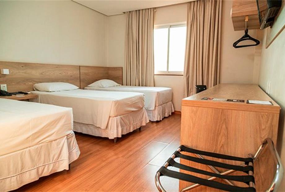 apto luxo triplo twin.jpg