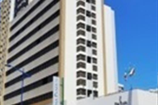 Pisa Plaza Hotel Facahada.jpg